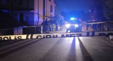 Sokak ortasında tartıştığı kişiyi tabancayla vurdu