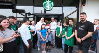 Starbucks’ın yeni şubesi Gebze Center’da açıldı