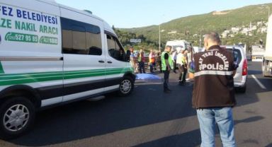 TEM’de ambulanstan atlayan 15 yaşındaki kız öldü