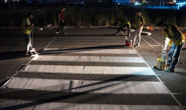 Yaya ve sürücülerin güvenliği için hız kesici kasisler yapılıyor