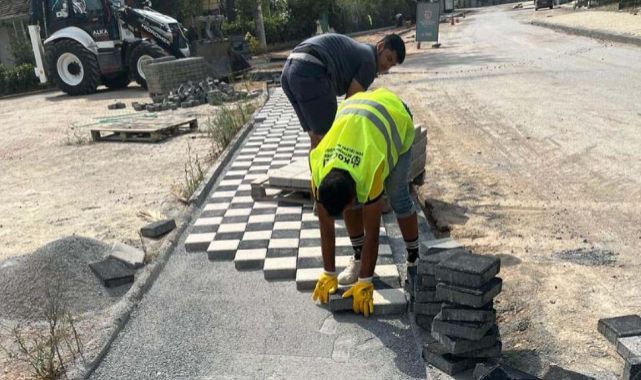 Yelkenkaya Caddesinin kaldırımları yenileniyor