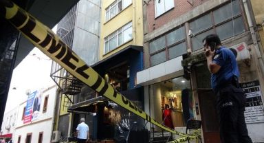 7. kattan düşen genç öldü, o anlar kameraya yansıdı
