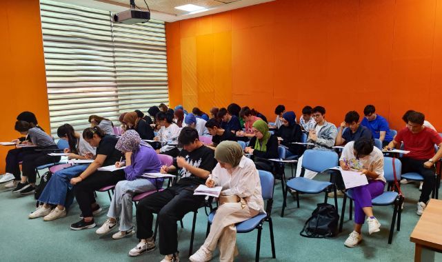 Darıca’da üniversite hazırlık kursları başladı