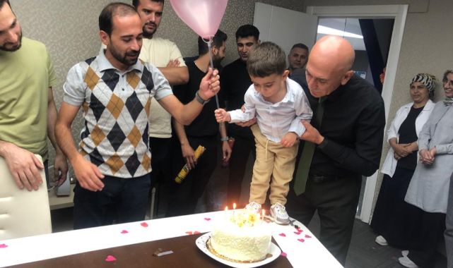 Efora Grup çalışanlarından Şenel’e sürpriz