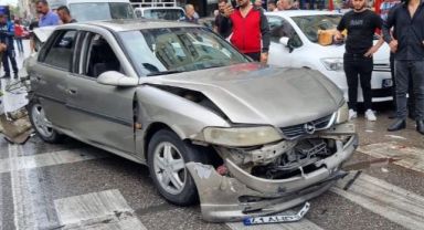 Gebze’de 4 araç birbirine girdi: 3 yaralı