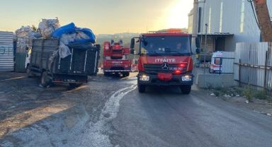 Gebze'de geri dönüşüm tesisinde yangın