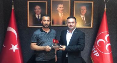Hacı Ertan’dan, MHP İlçe Başkanı Ali Yalsız’a tebrik