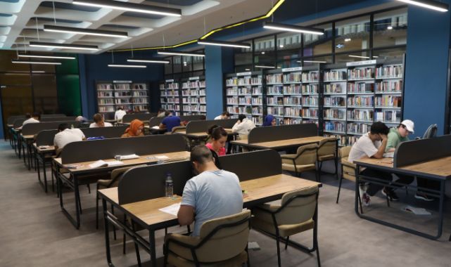 Kitap kahvelere yoğun ilgi