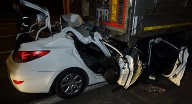 KMO'da feci kaza: Hurdaya dönen otomobilde can verdi