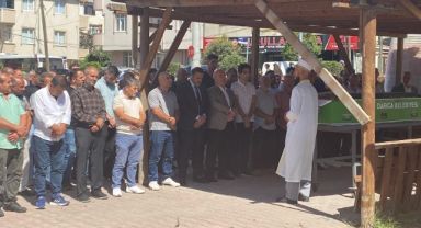 Kocası tarafından katledilen kadın son yolculuğuna uğurlandı