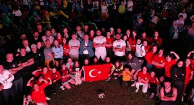 Milli heyecan Darıca’da dev ekranda yaşandı