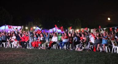 Millilerin Avrupa şampiyonluğu Sekapark’ta coşkuyla kutlandı
