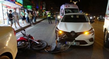 Otomobille motosiklet çarpıştı, baba ve kızı yaralandı