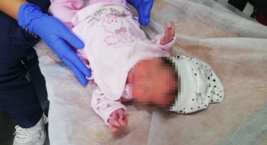 1 haftalık bebeği su kanalına bırakan annesiymiş
