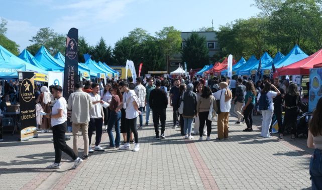 Büyükşehir KOÜ’lü gençlere ‘Mutlu Şehir Kocaeli’yi tanıttı