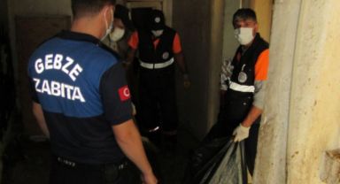 Gebze’de çöp ev belediye ekipleri tarafından temizlendi