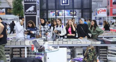 Kitap Fuarı kapılarını Kocaeli marşıyla açtı