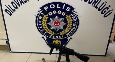 Konvoyda havaya ateş açmıştı, bagajdan makineli tüfek çıktı