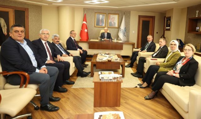 Kurtulmuş’tan Büyükşehir’e ziyaret