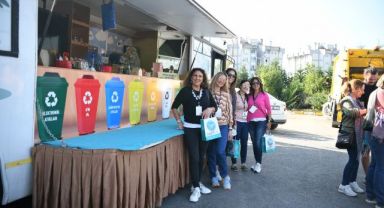 Mobil Atık Getirme ve Gezici Eğitim Aracı’na yabancı misafir