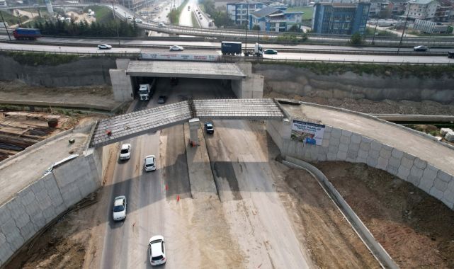 Solaklar kavşağı mimarisiyle dikkat çekiyor