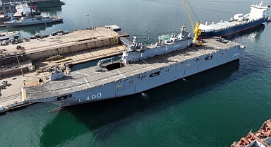 TCG Anadolu gemisi Sarayburnu'nda halkın ziyaretine açılıyor