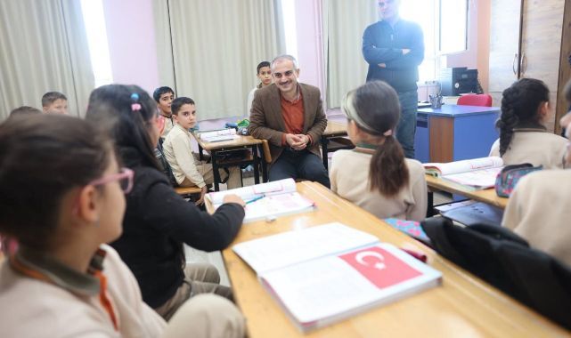 Başkan Çiftçi, vatandaşlarla iç içe
