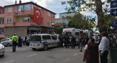 Caddede ortalık karıştı: 3 yaralı