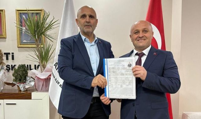 Çelik, başvurusunu Çayırova’nın geleceği çocuklarla yaptı