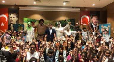 Dilovalı çocuklar tiyatroya doydu