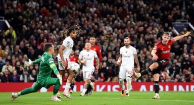 Galatasaray ile Manchester United 8. randevuda