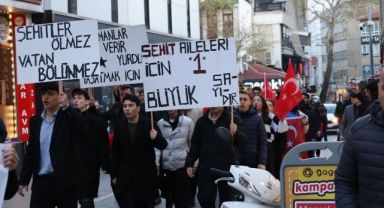Gebze’de ‘Teröre lanet’ yürüyüşü!