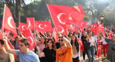 GTÜ’de Cumhuriyet’imizin 100.yıl yürüyüşü