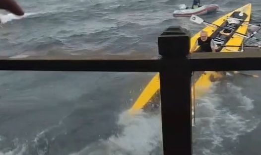 Kano alabora oldu, sporcular ölümden döndü