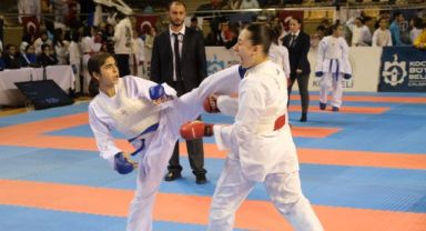 ‘Sporun Başkenti Kocaeli’de karate coşkusu