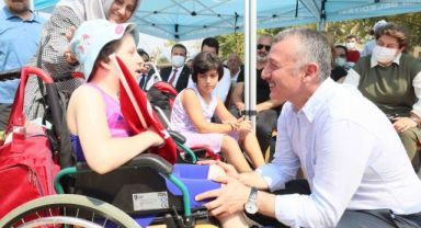 “Asıl engellilik menfaatler dünyasına mahkum olmaktır”