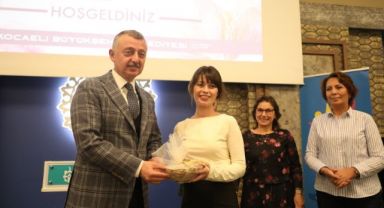 Büyükakın: Dünya’nın geleceği kadınların elinde