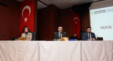 Çayırova’da yılın son meclisi yapıldı