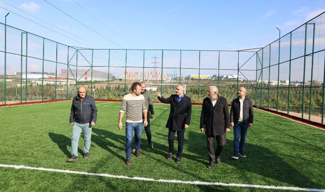 Çiftçi, “İlçemizi halı sahalarla donatıyoruz”