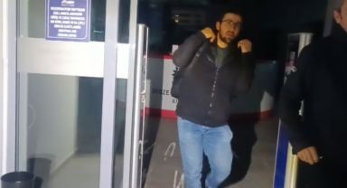Ders çalışırken kendini kaptıran genç kütüphanede kilitli kaldı