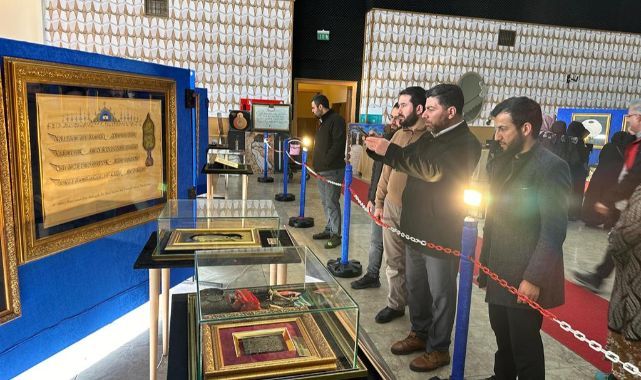 Dilovası’nda; kutsal emanetlere büyük ilgi