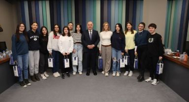 İmkanlarımızı gençler için seferber ediyoruz