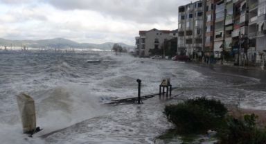 Kocaeli Valiliği fırtınaya karşı uyardı