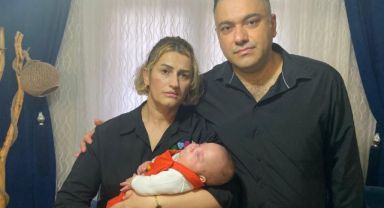 Sağlıklı dördüz bebek dünyaya getiren anneye üç ceset verdiler