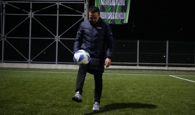 Teknik direktörüne kızıp futbolu bıraktı, kendisi hoca olup 7 kupa kazandı
