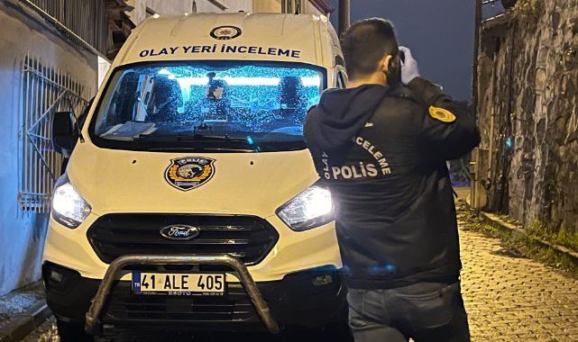 Annesini tabancayla vurulmuş halde buldu