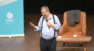 Başiskele'de vatandaşlarla bir araya gelen Hayati İnanç'tan çiftlere tavsiyeler