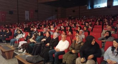 'Bir Tabak Daha' Çayırova'da ilgiyle izlendi