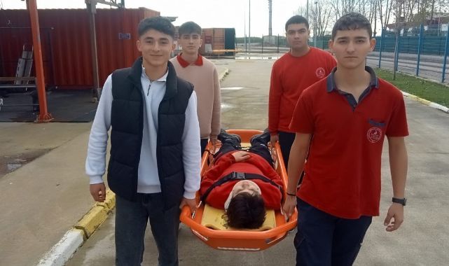 Büyükşehir geleceğin itfaiyecilerini eğitiyor