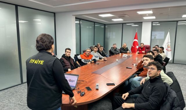 Büyükşehir İtfaiyesi'nden elektrikli araçlara müdahale eğitimi